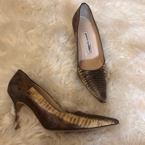 Euc manolo blahnik croc pumps 6.5- 7 / 37